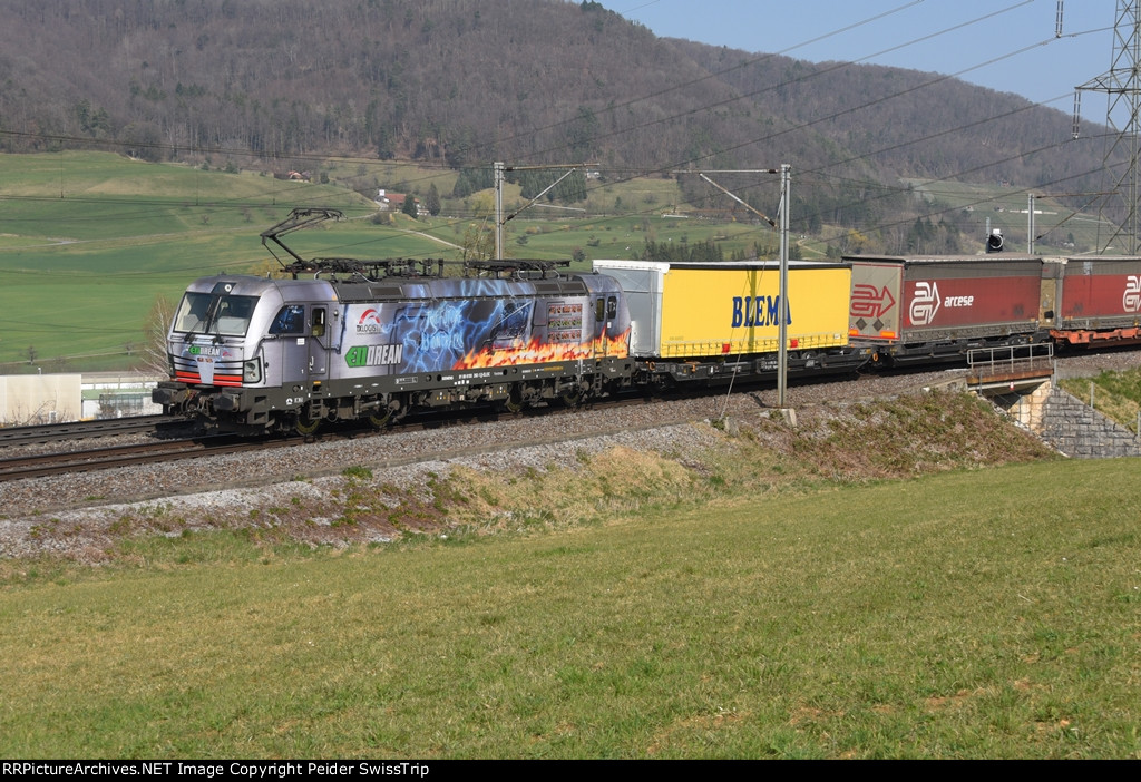 Vectron in Swiss freight transit Italy-Germany